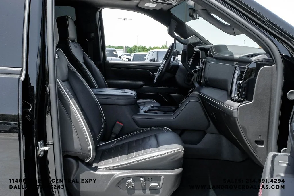 Used 2024 Onyx Black GMC AT4X image 33