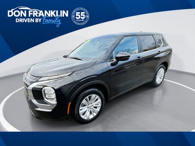 2026 Mitsubishi Outlander ES