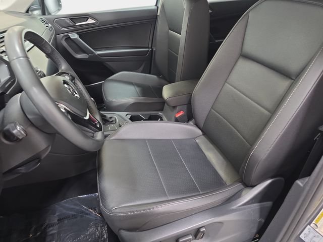 Used 2020 Gray Volkswagen  image 13