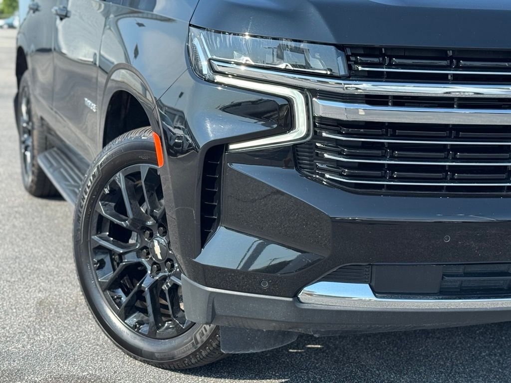 Used 2022 Black Chevrolet LT image 3