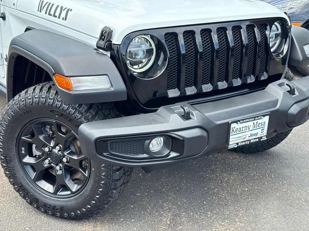 Used 2022 White Jeep Unlimited Willys image 6
