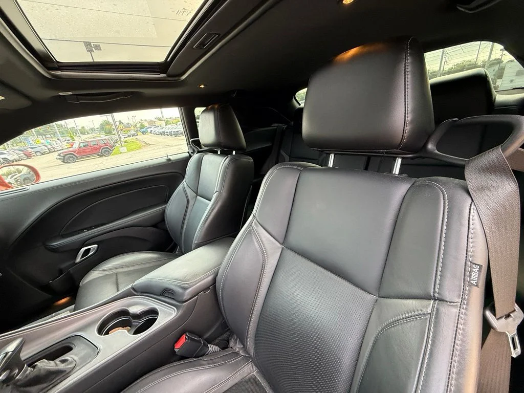 Used 2023 Orange Dodge SXT image 13