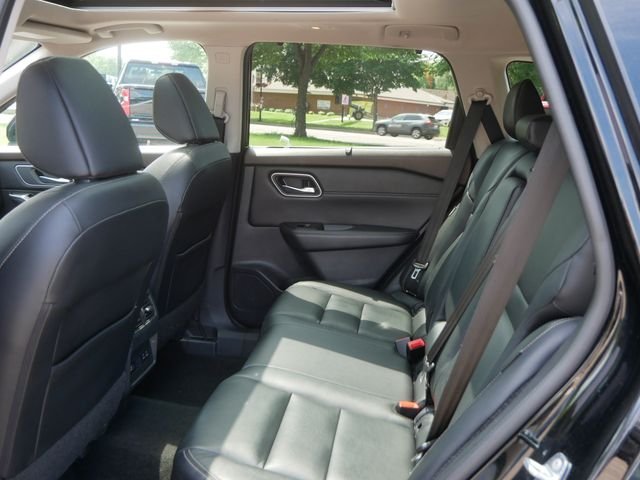 Used 2021 Black Nissan SL image 18