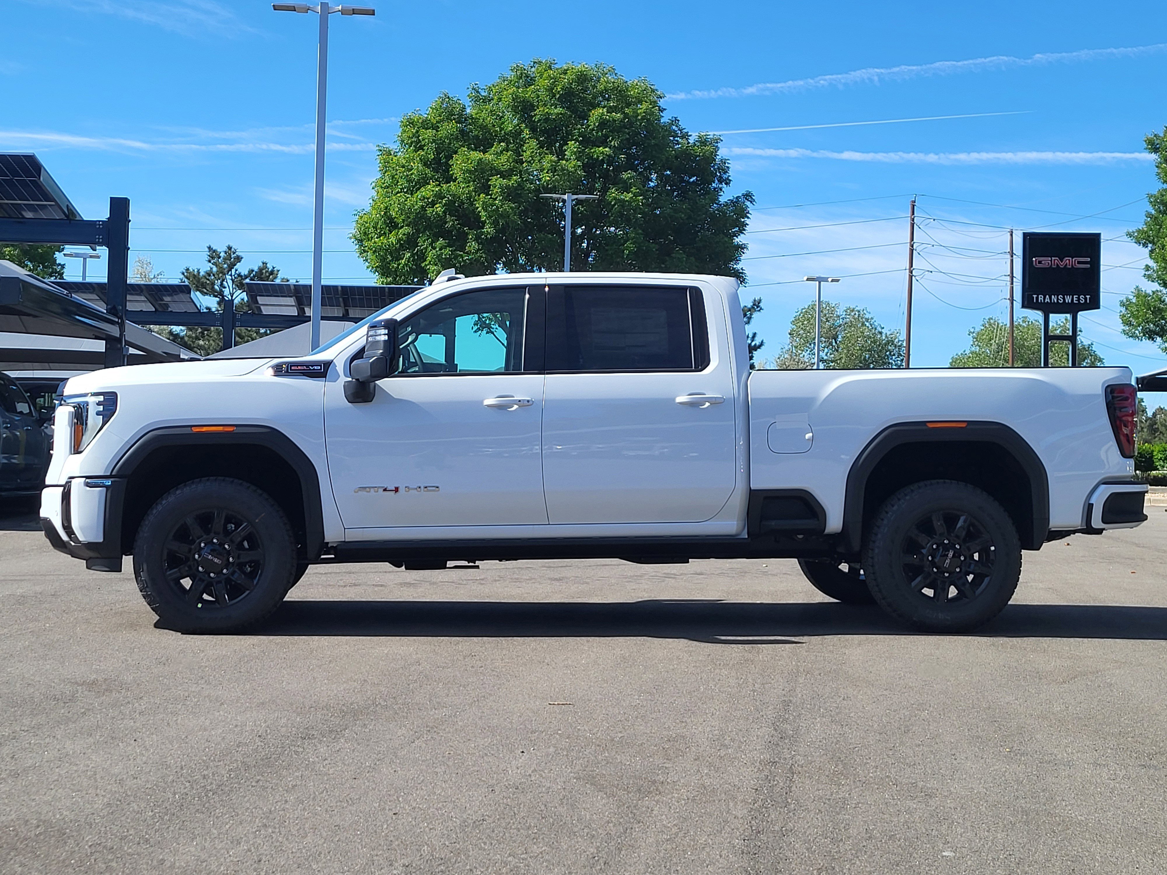 New 2026 Summit White GMC AT4 image 4