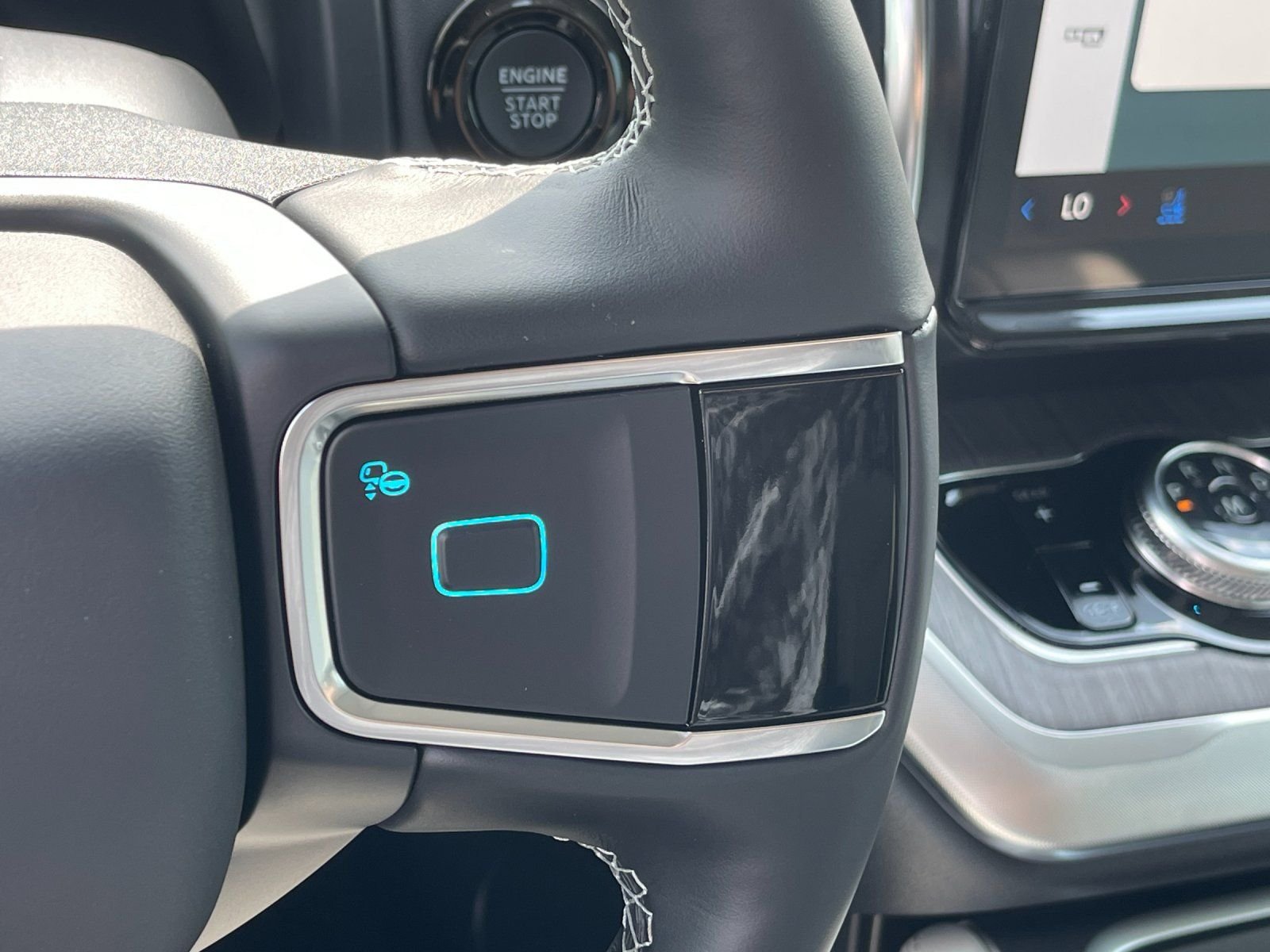 New 2026 Space Silver Metallic Ford Platinum® image 29