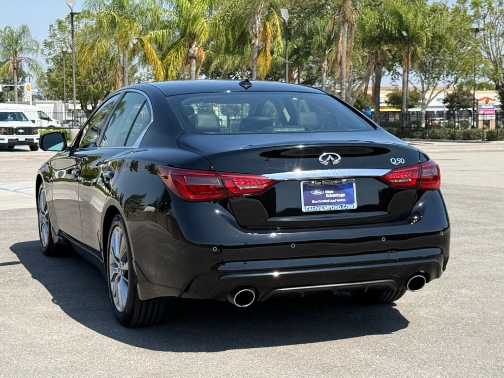 Certified Used 2023 Black Obsidian INFINITI LUXE image 5