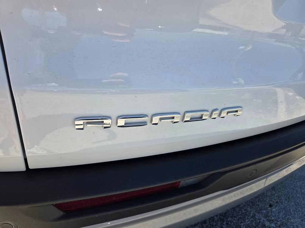 Used 2025 Summit White GMC FWD Elevation image 13