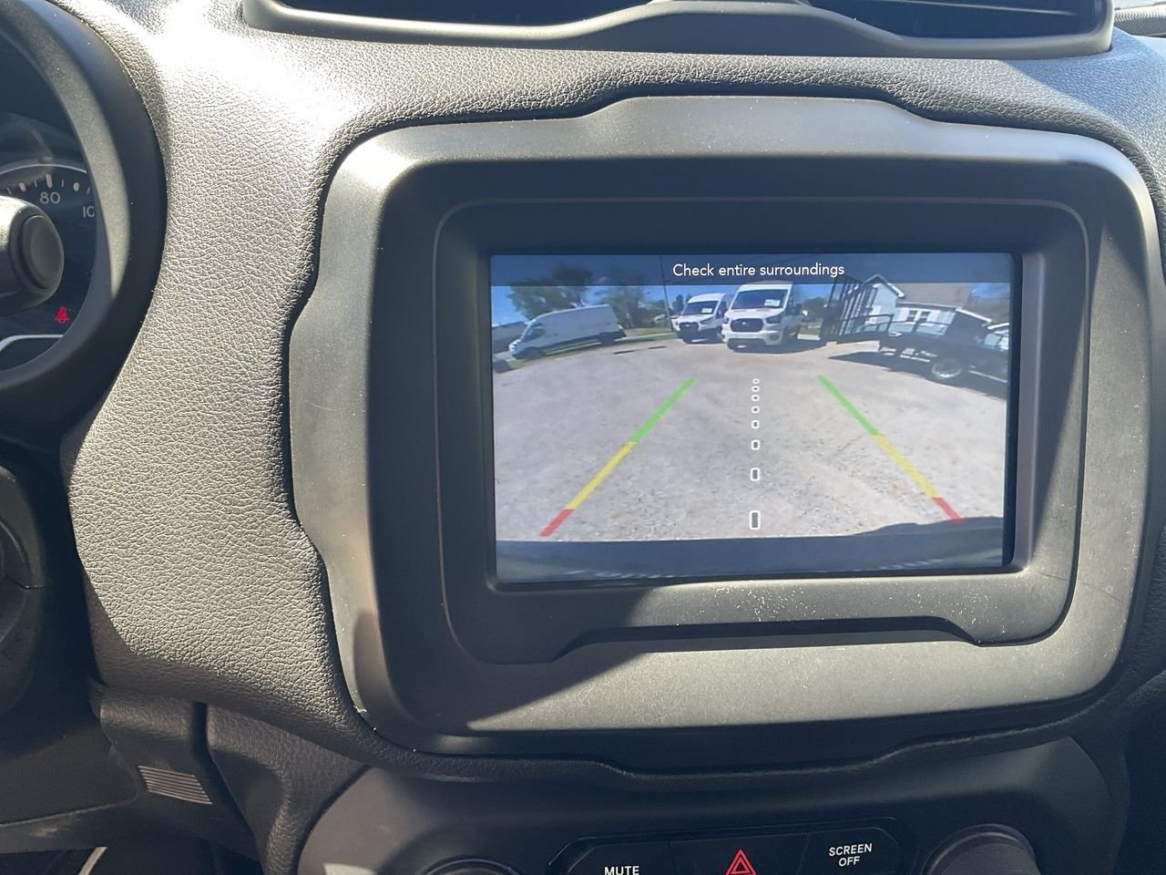 Used 2019 BLUE Jeep Latitude image 16