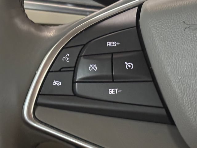 Used 2018 HARBOR BLUE METALLIC Cadillac Luxury FWD image 11
