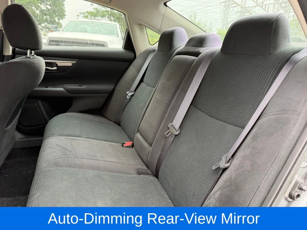 Used 2014 Gray Nissan 2.5 SV image 18