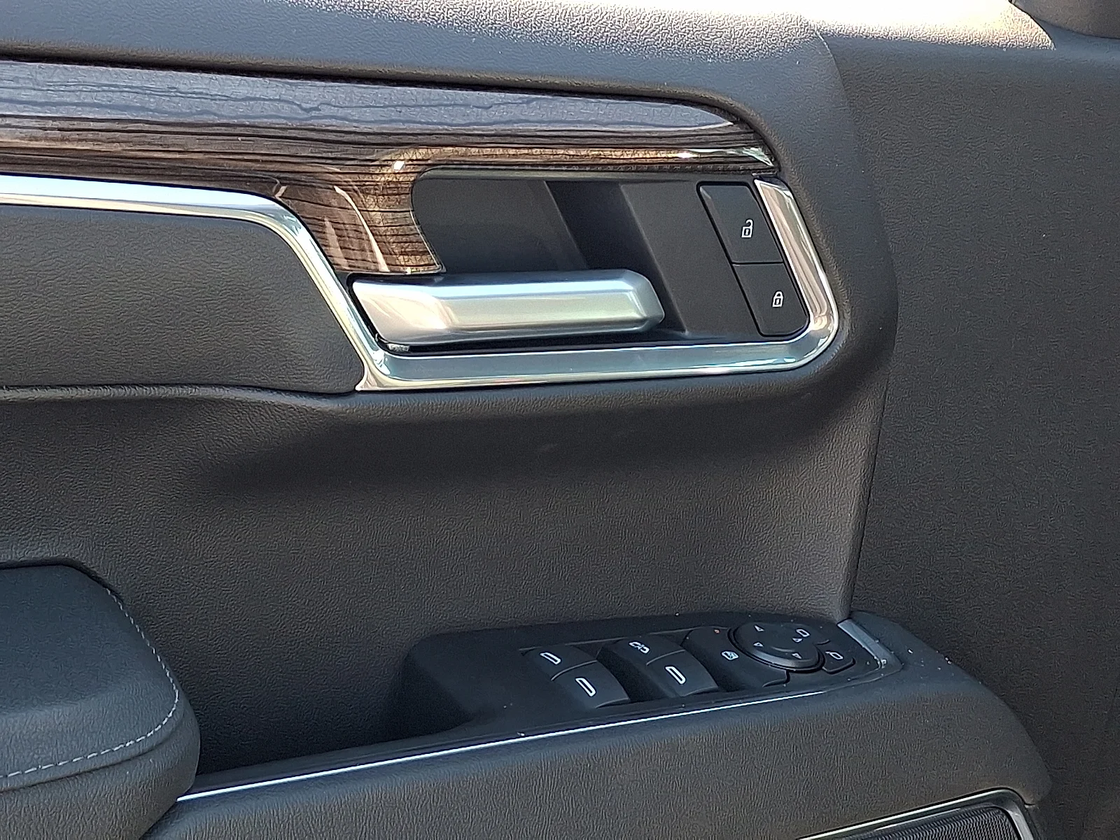 New 2026 Sterling Gray Metallic Chevrolet RST image 15