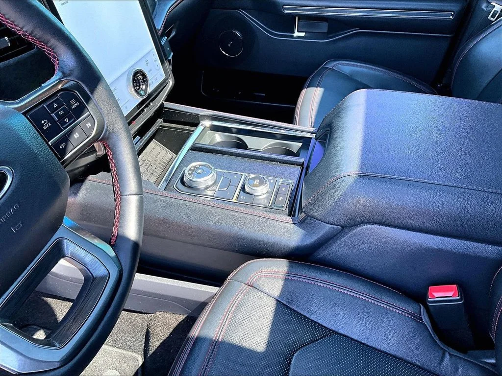 Used 2022 Black Ford Limited image 21