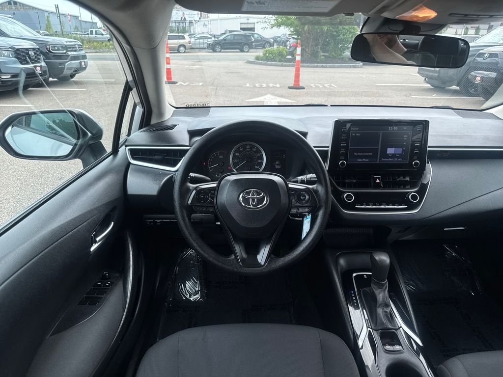 Used 2020 Silver Toyota LE image 11