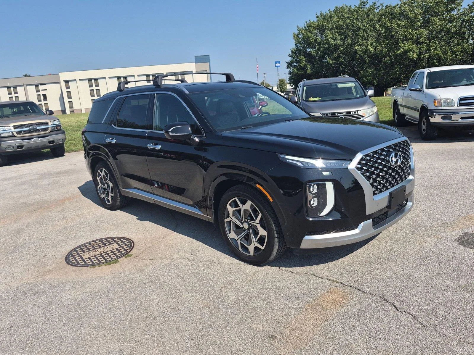 Used 2021 Becketts Black Hyundai Calligraphy image 7