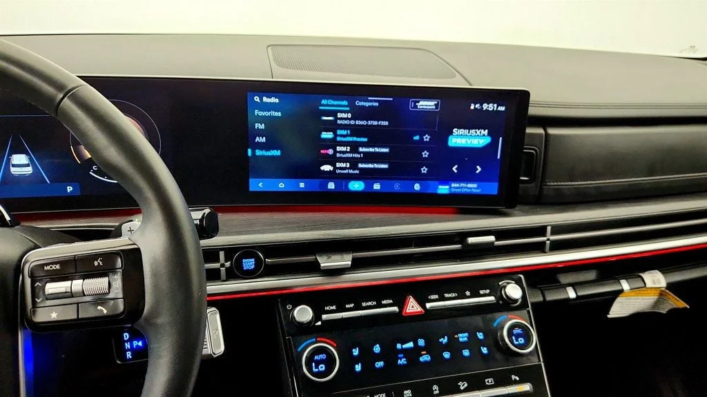 Used 2024 Rockwood Green Hyundai Limited AWD image 18