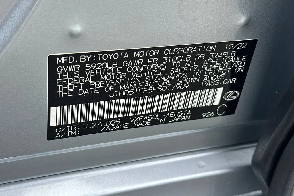 Used 2023 Silver Lexus 500 Base image 33
