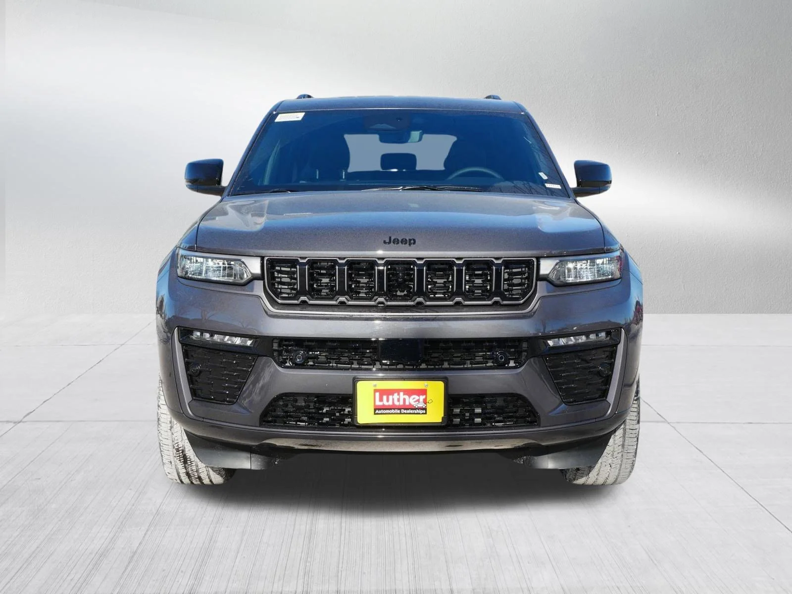 New 2026 Baltic Gray Metallic Clear-Coat Exterior Paint Jeep Limited Reserve image 2