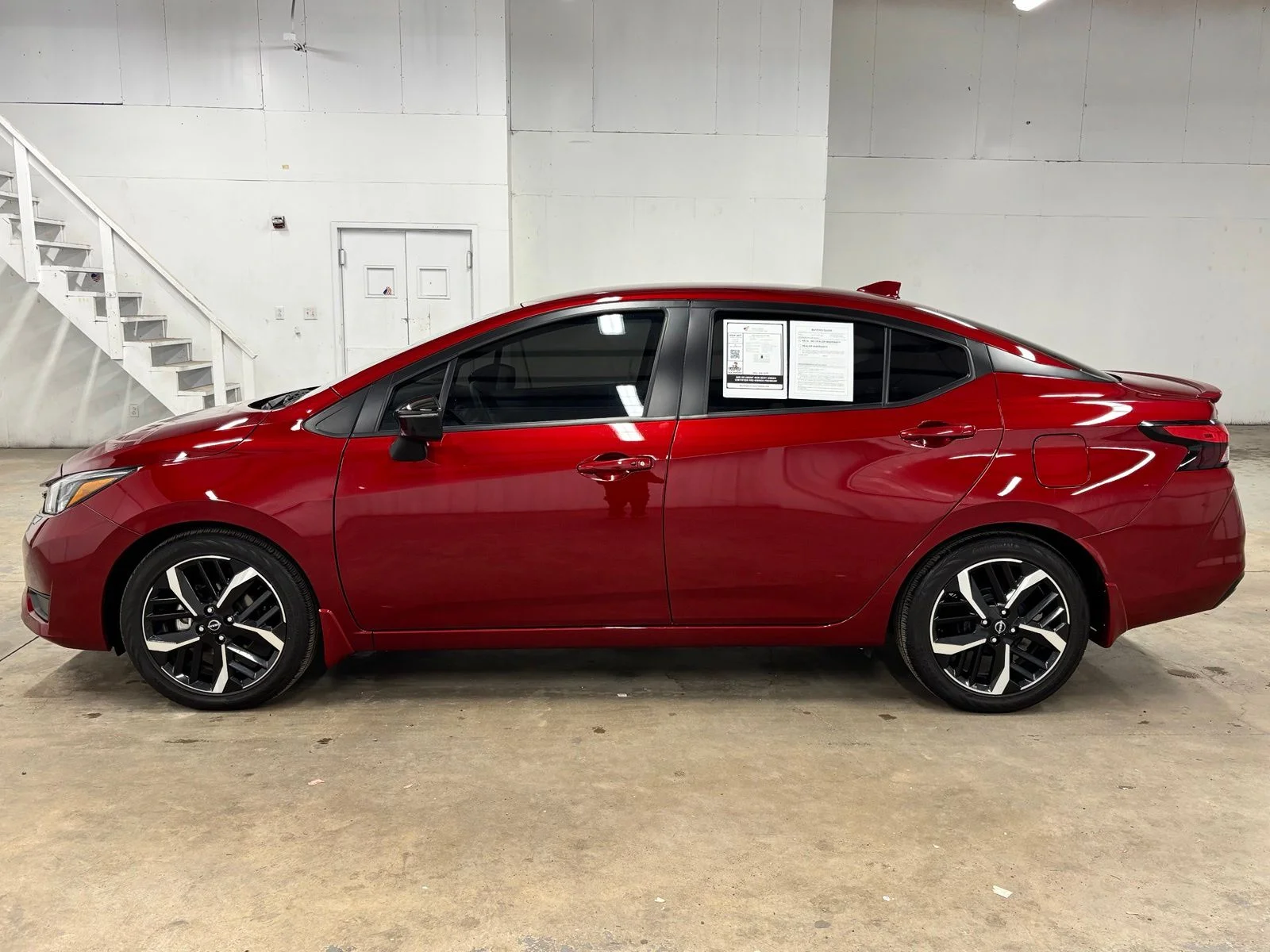 Used 2025 Red Nissan 1.6 SR image 4
