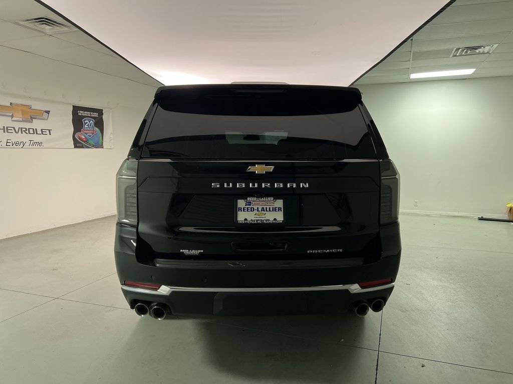 2026 Chevrolet Suburban Premier - Photo 7