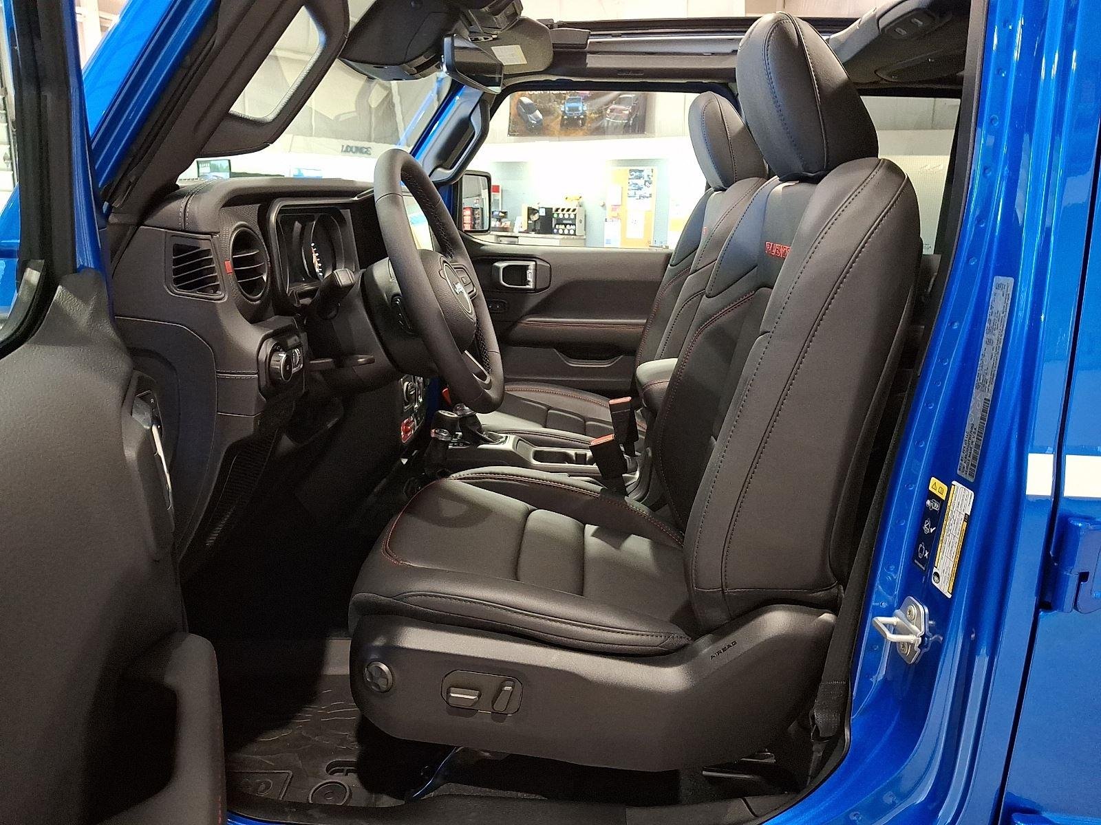 New 2026 Hydro Blue Pearl-Coat Exterior Paint Jeep Rubicon X image 10