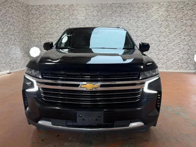 Used 2023 Black Chevrolet LT image 2
