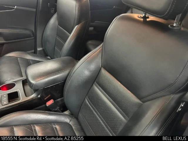 Used 2017 White Kia EX image 18