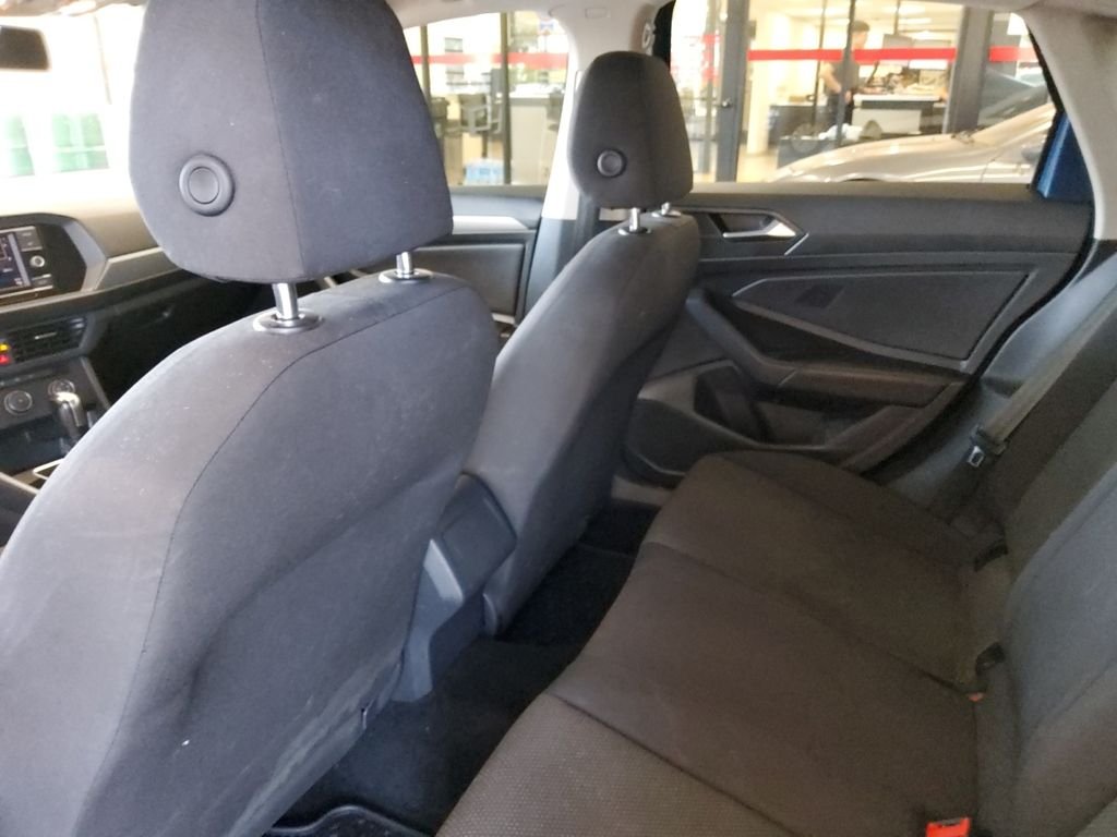 Used 2019  Volkswagen 1.4T S image 19