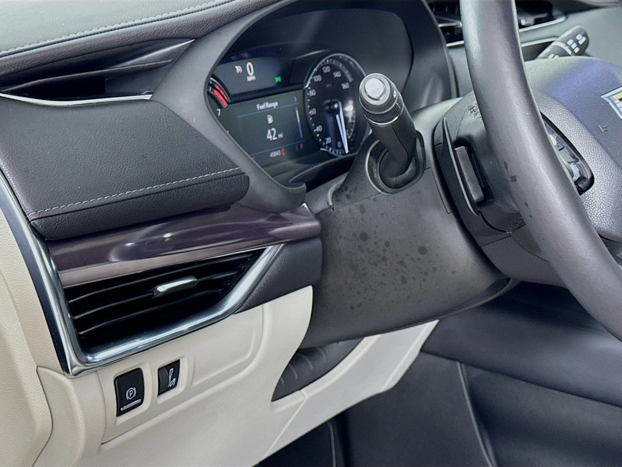 Used 2021 WAVE METALLIC Cadillac FWD Luxury image 12