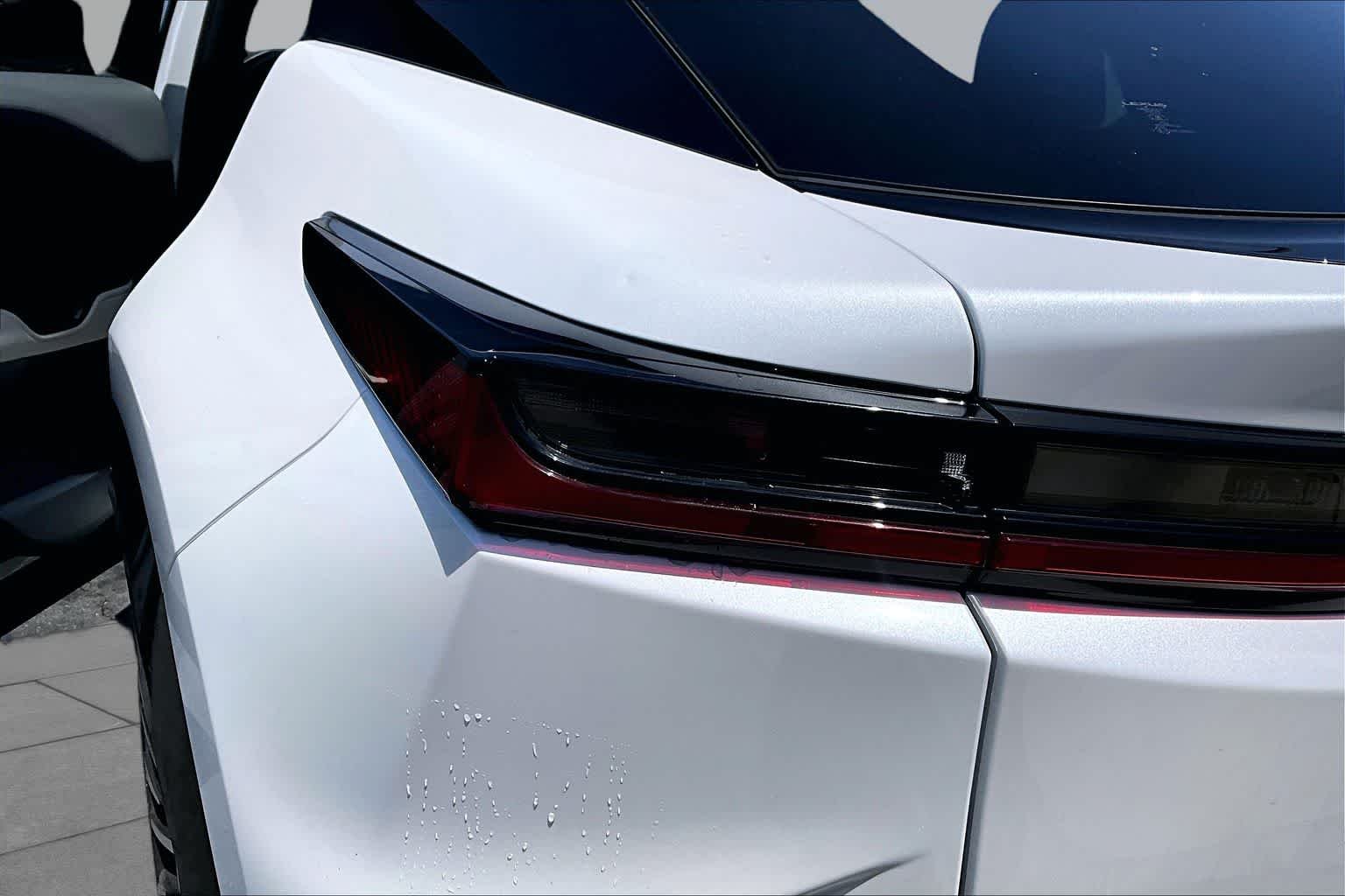 Certified Used 2023 Eminent White Pearl Lexus Luxury image 29