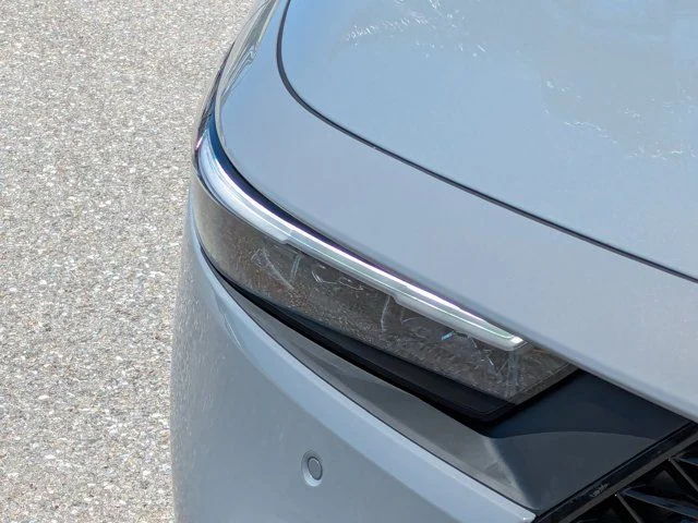 New 2026 Urban Gray Pearl Honda Touring image 9