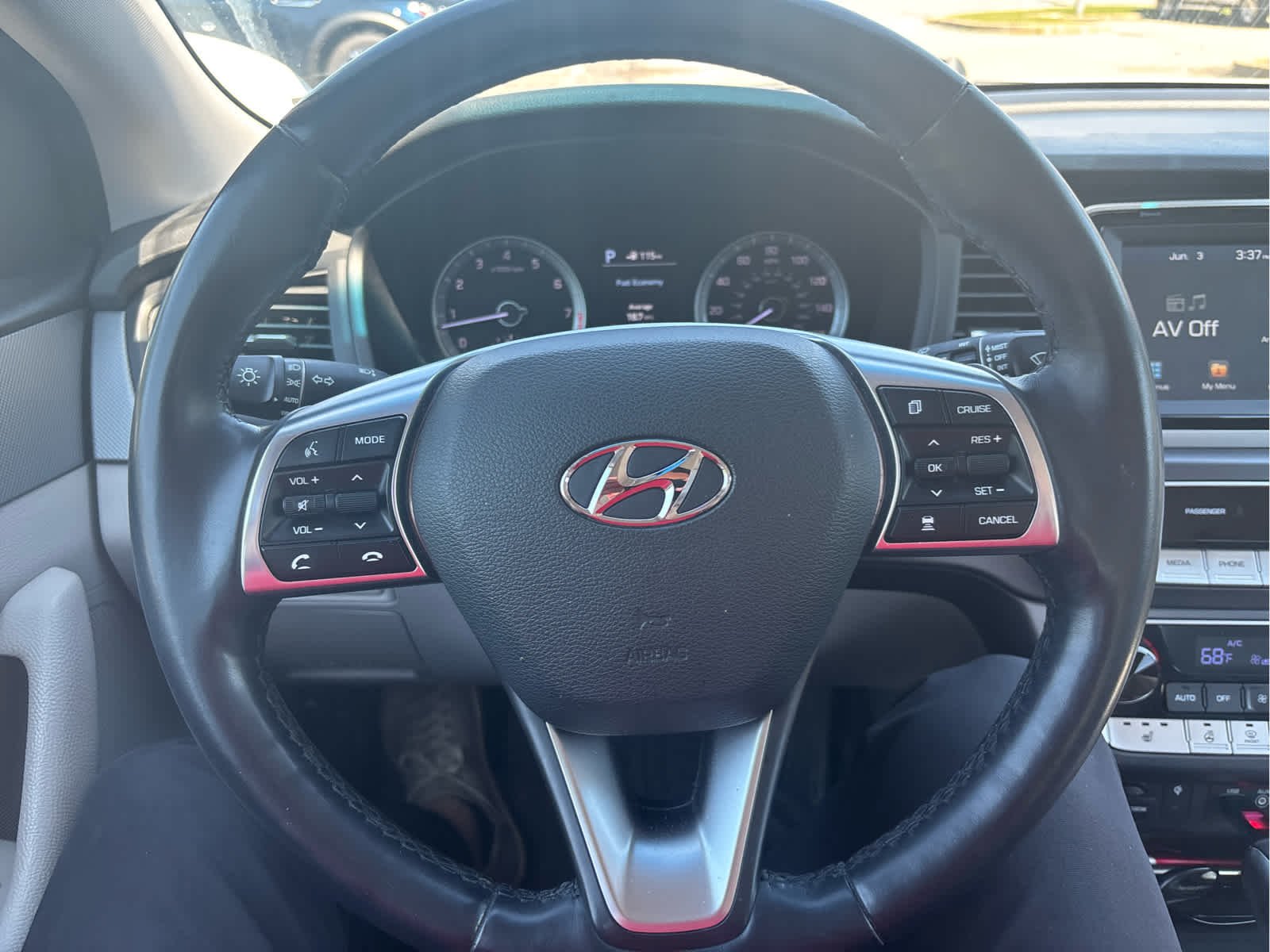 Used 2018 Symphony Silver Hyundai SEL+ image 4