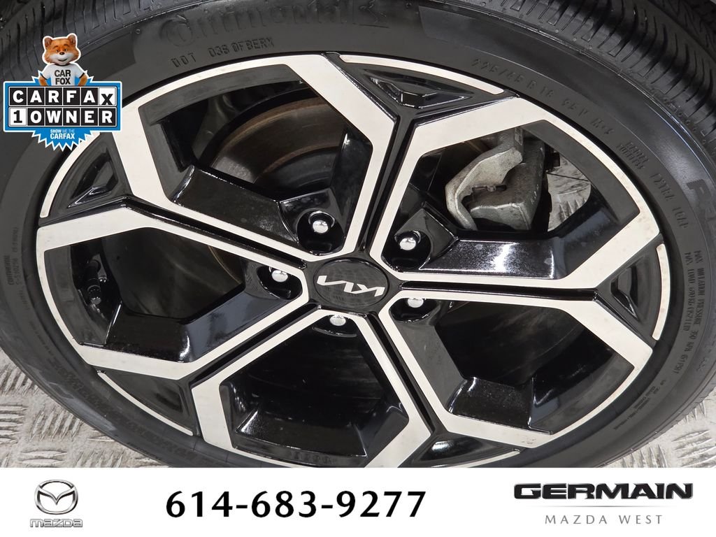 Used 2024 Gray Kia SX Touring image 14