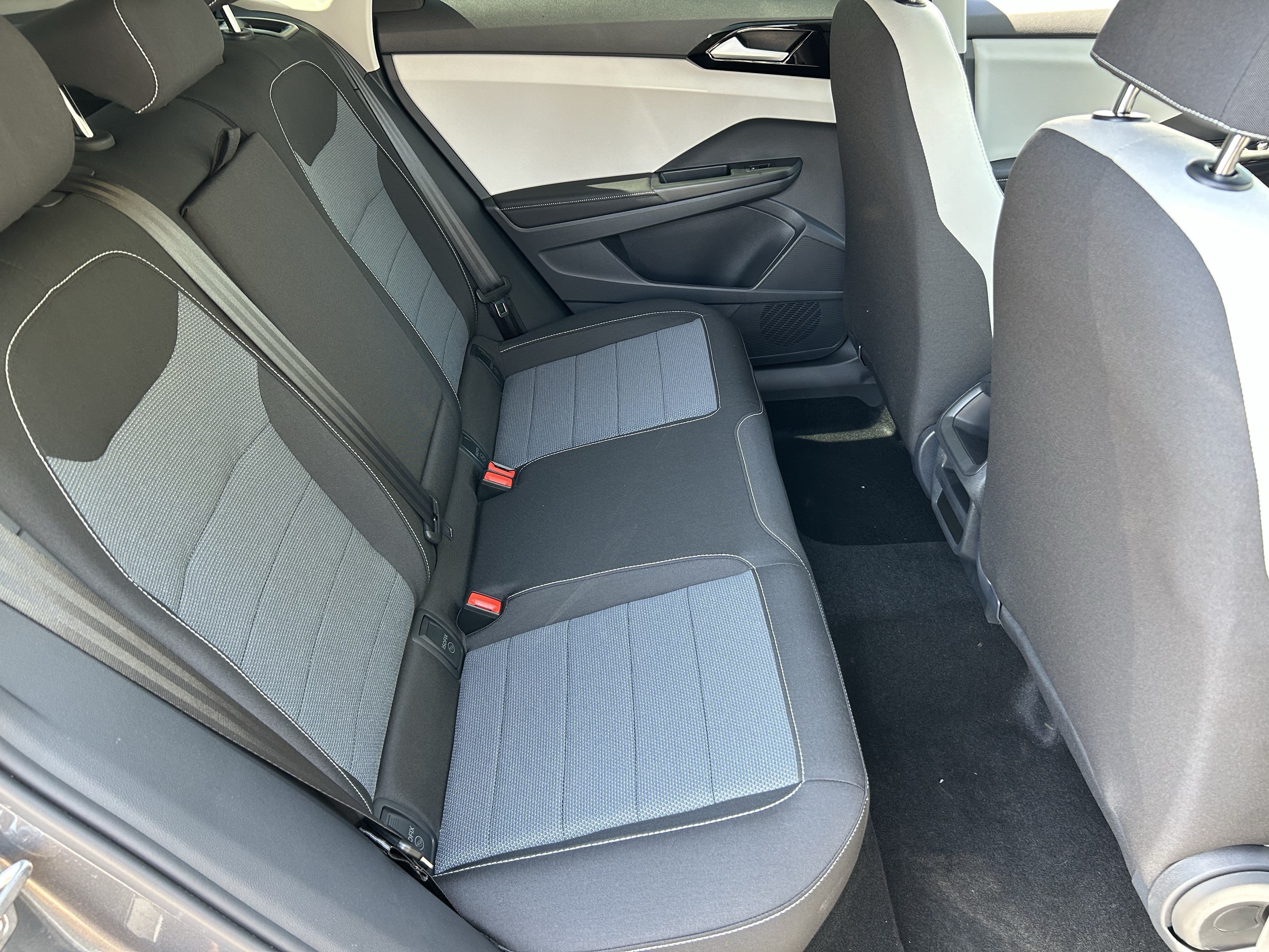 New 2026 Platinum Gray Metallic Volkswagen S image 9