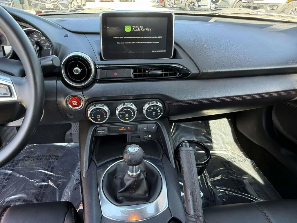 Used 2017 Red Metallic Mazda Grand Touring image 14