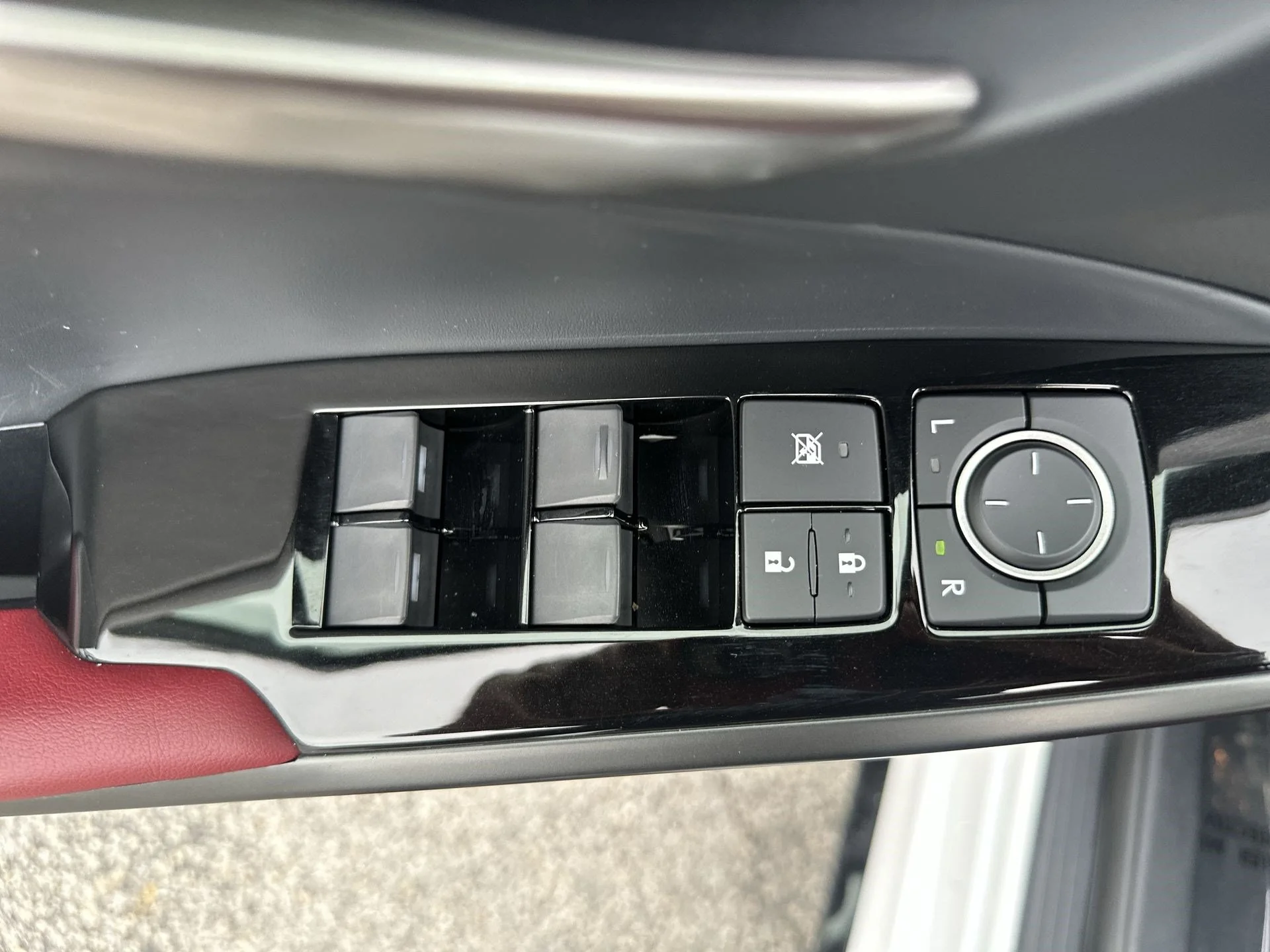 Used 2025 Ultra White Lexus 350 F SPORT Design image 15