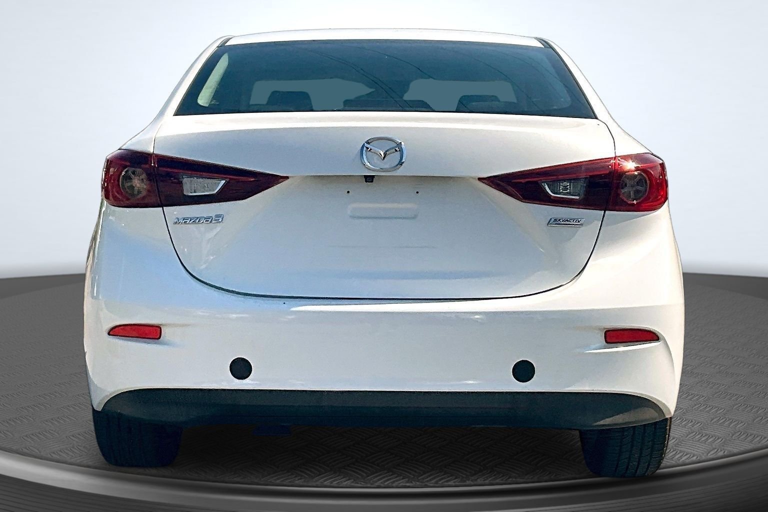 Used 2018 White Mazda Sport image 4