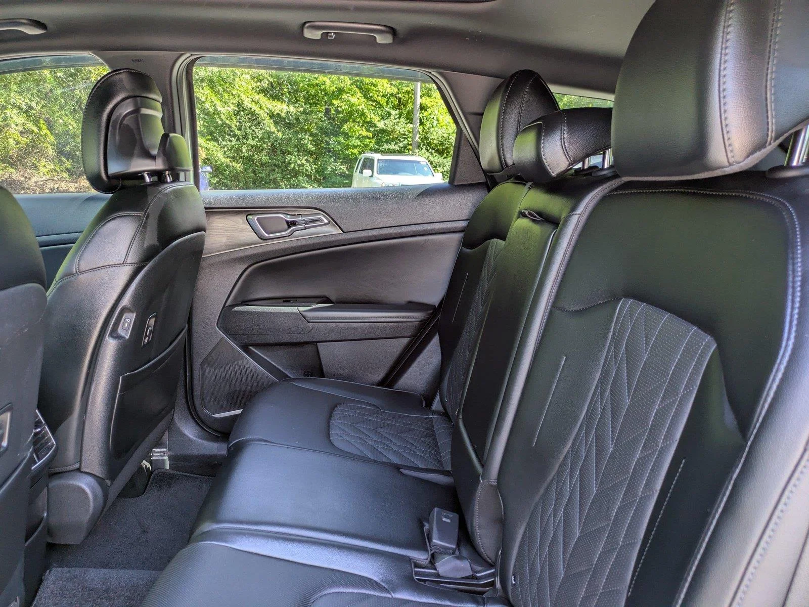 Used 2024 Jungle Green Kia X-Line image 14