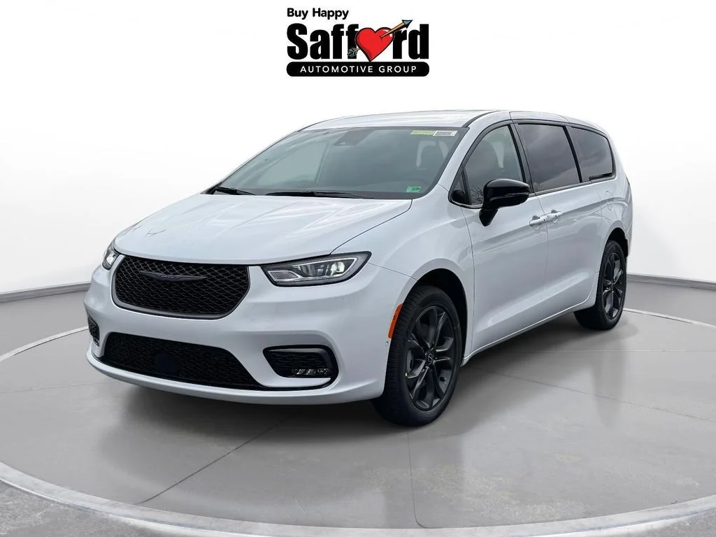 2026 Chrysler Pacifica Select AWD's photo