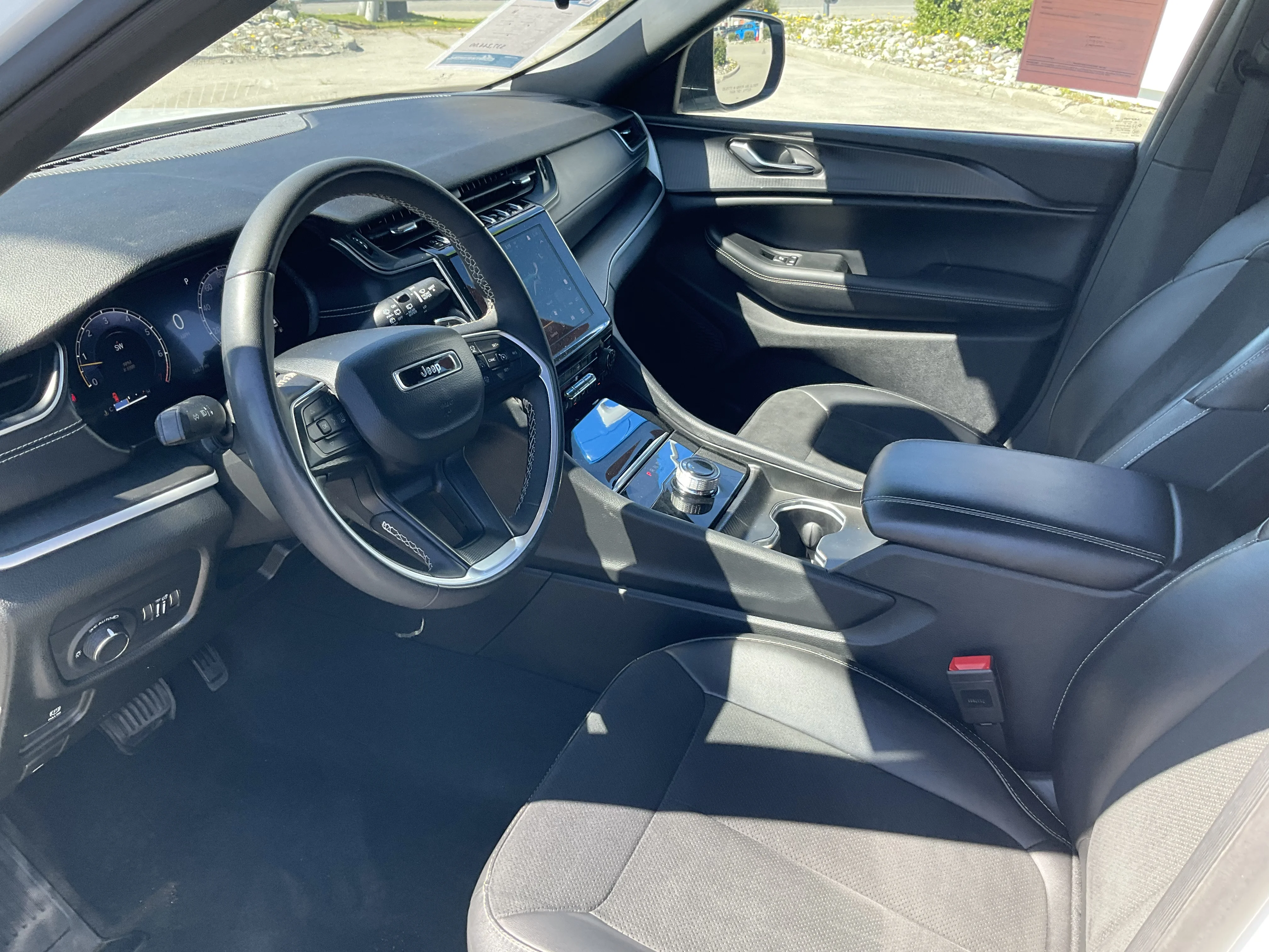 Used 2024 Bright White Jeep Altitude image 5