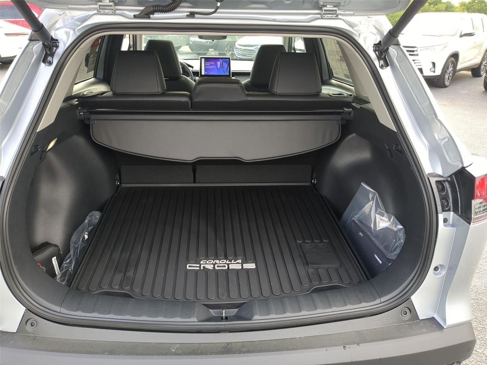 Used 2026 Sonic Silver Toyota XLE image 36