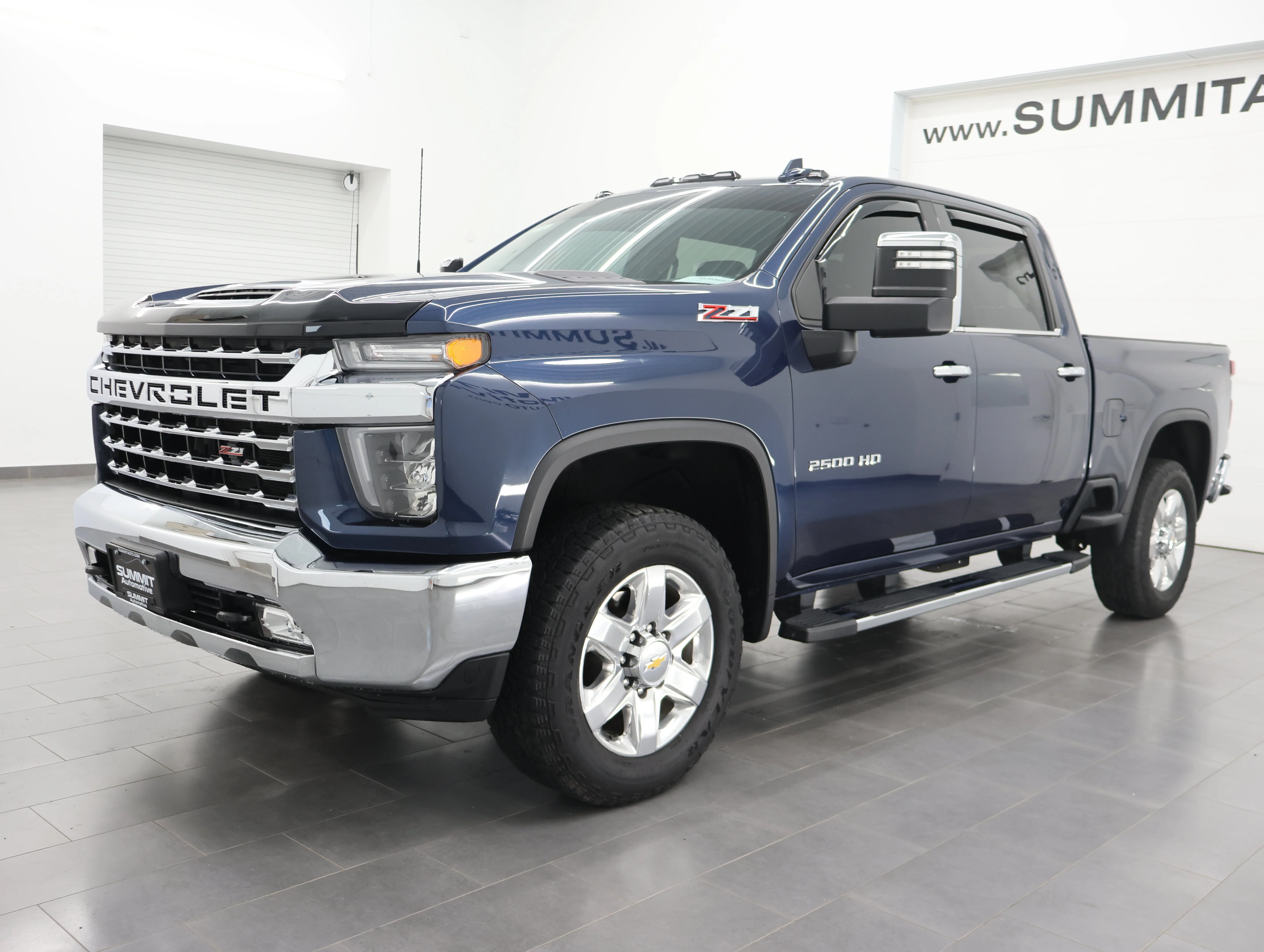 Used 2023 Northsky Blue Metallic Chevrolet LTZ image 6