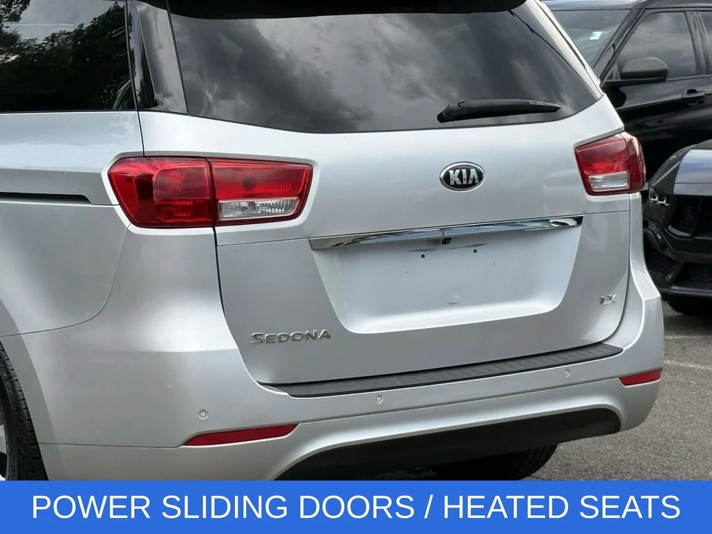 Used 2016 Silver Kia LX image 10