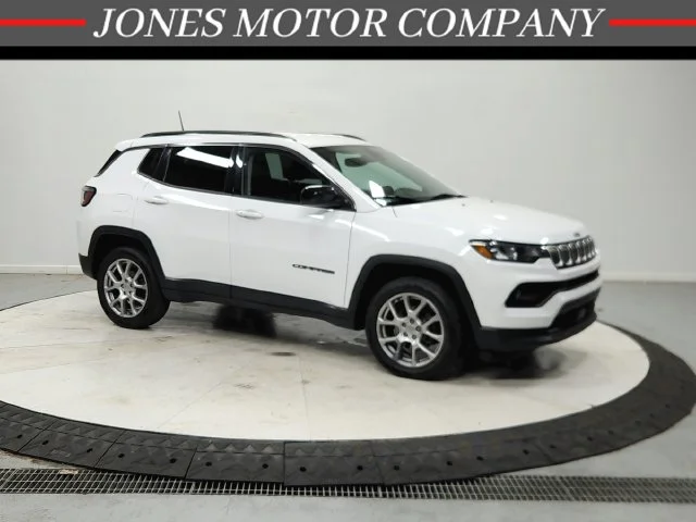2022 Jeep Compass Latitude Lux