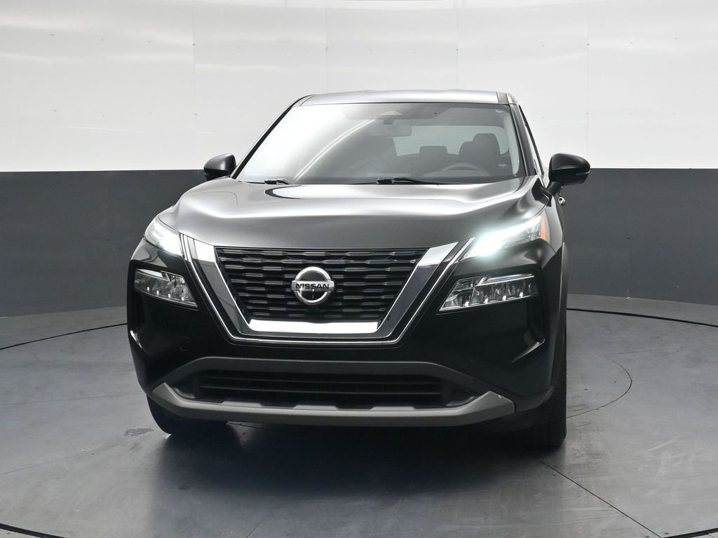 Used 2022 Black Nissan SV image 13