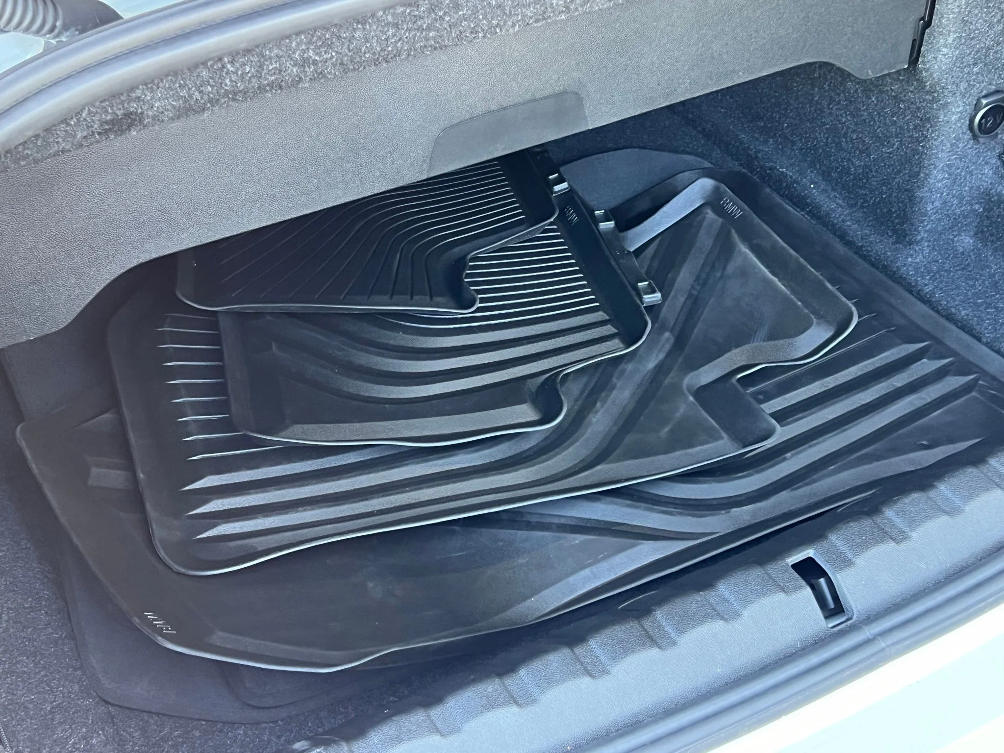 Used 2022 White BMW Competition image 21