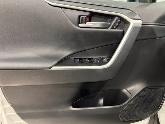 Certified Used 2024 Pearl Toyota Limited image 10