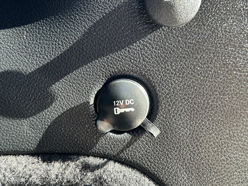Used 2019 White Jeep Limited image 13