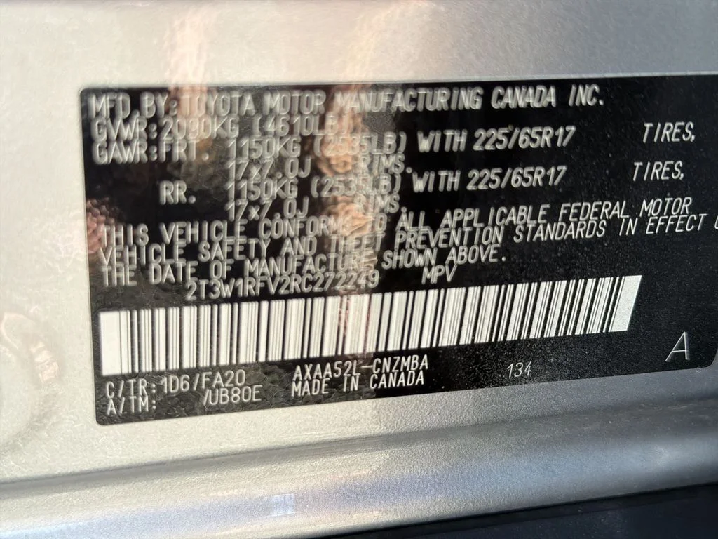 Used 2024 Silver Toyota XLE image 34