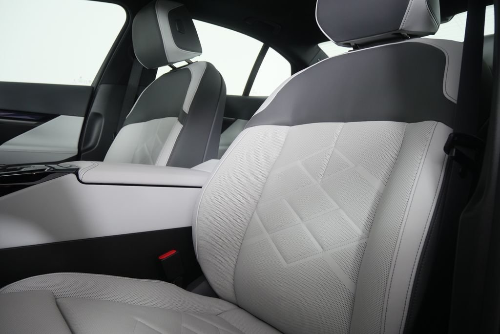 New 2027 Brooklyn Grey Metallic BMW 530i image 10