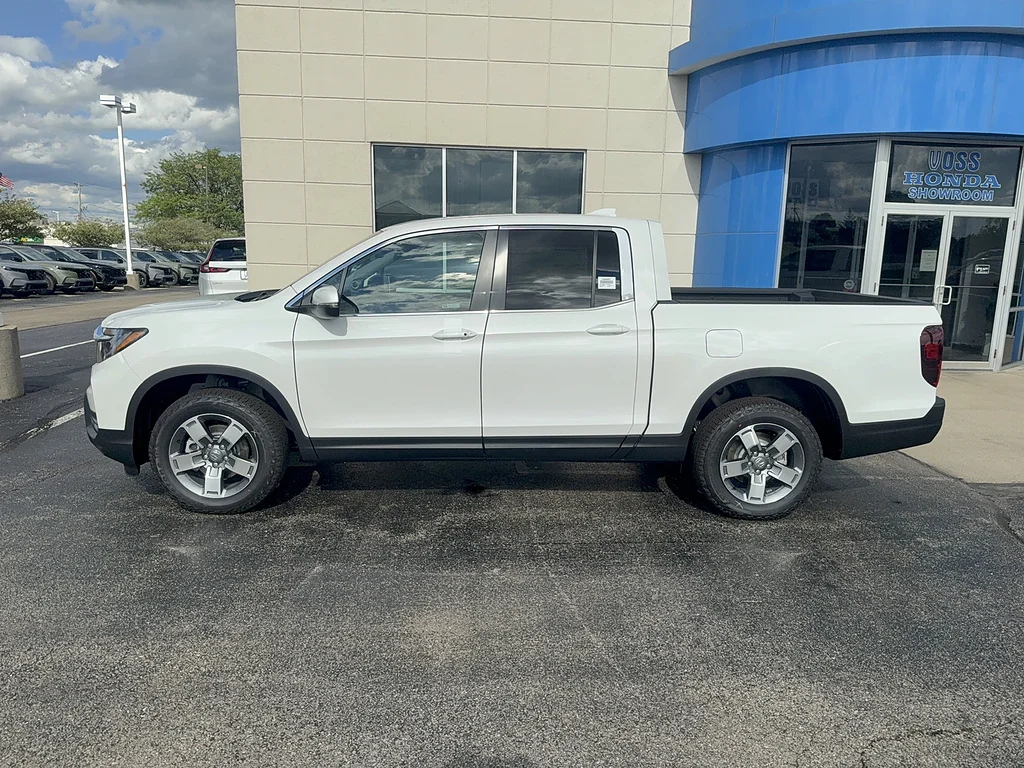 New 2026 Platinum White Pearl Honda RTL image 8